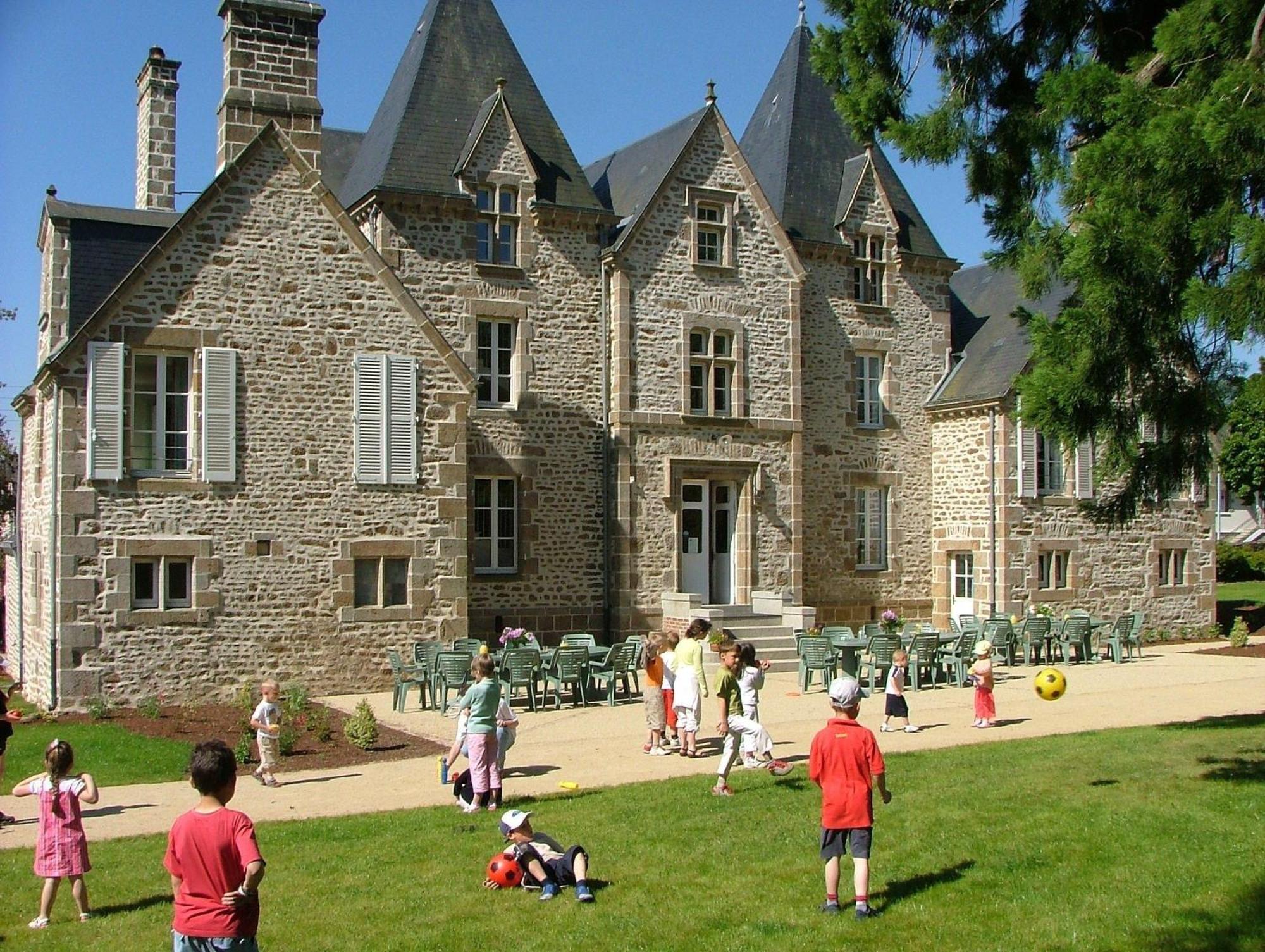 Saint-Denis-de-Gastines Chateau Du Bourg المظهر الخارجي الصورة